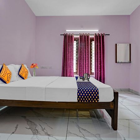 Spot On Shalom Palace Residency Neriyamangalam Ngoại thất bức ảnh