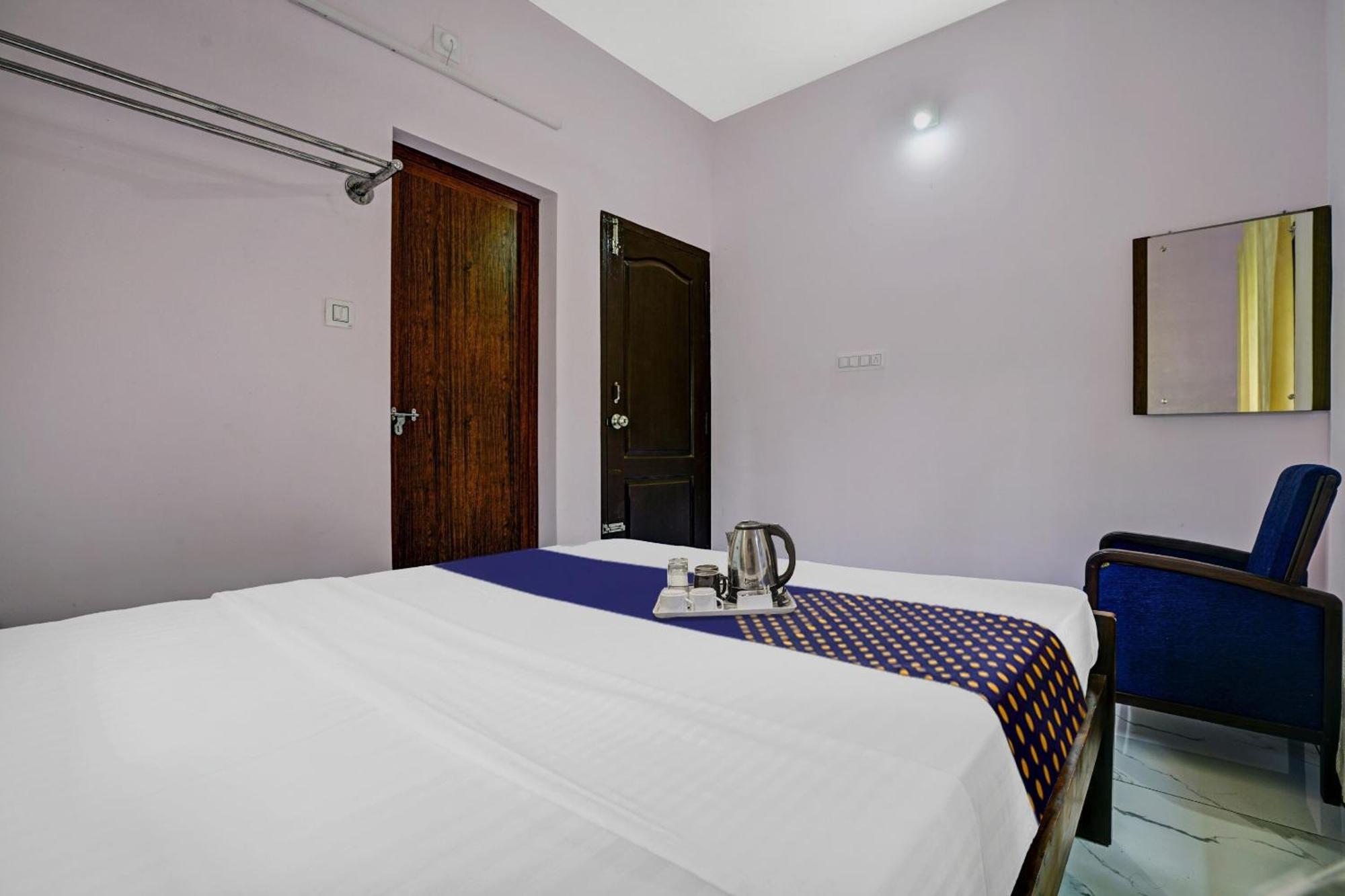Spot On Shalom Palace Residency Neriyamangalam Ngoại thất bức ảnh