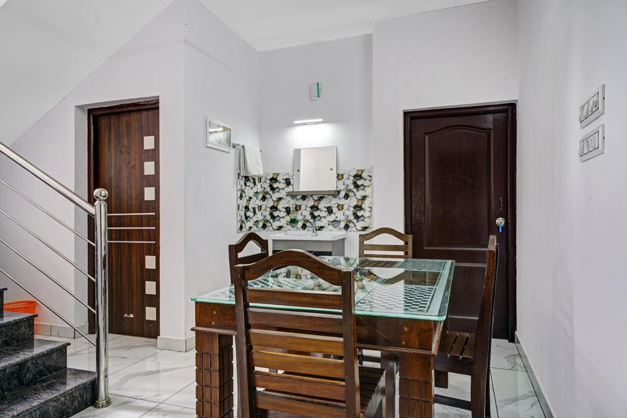 Spot On Shalom Palace Residency Neriyamangalam Ngoại thất bức ảnh