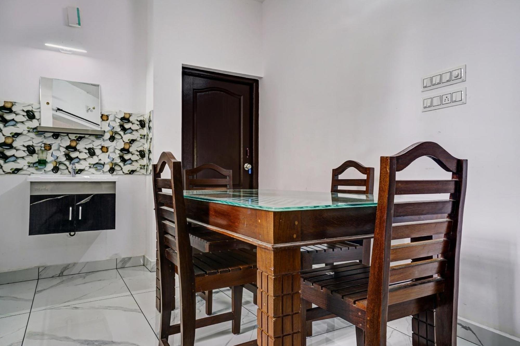 Spot On Shalom Palace Residency Neriyamangalam Ngoại thất bức ảnh